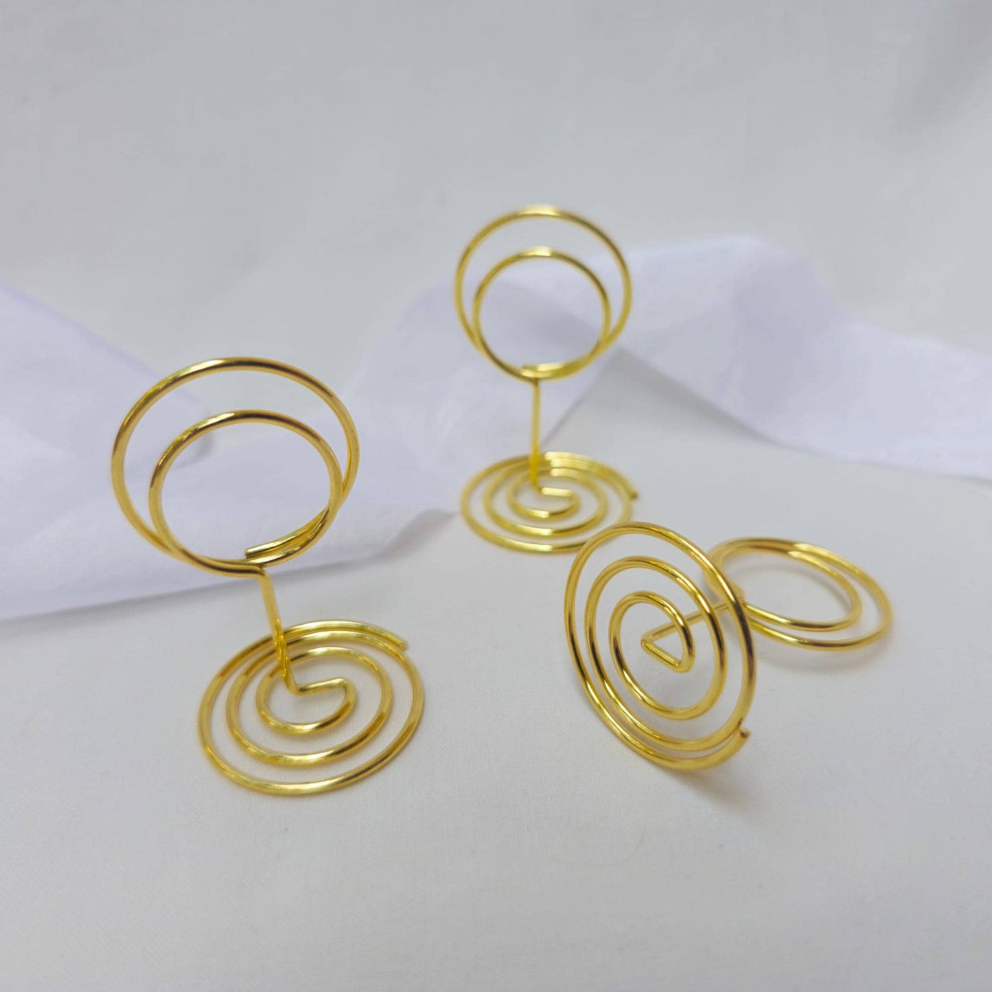 Place Name and Matching Holder, Round Circle Metal Wedding Name Card Stand, Ivory and Gold Calligraphy, Table Number or Photo Holder