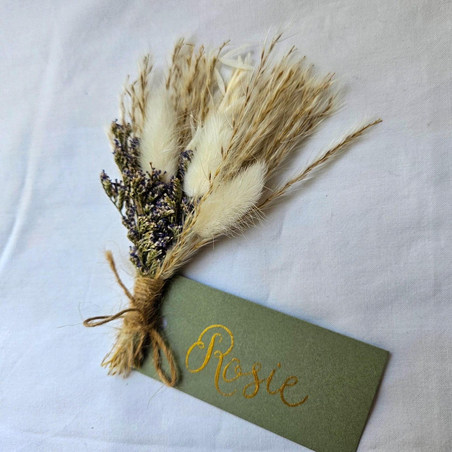 Mini Dried Flower Bouquet with Handwritten Place Name | Handwritten Calligraphy Place Card | Table Plan | Sage Green | Gold | Wedding