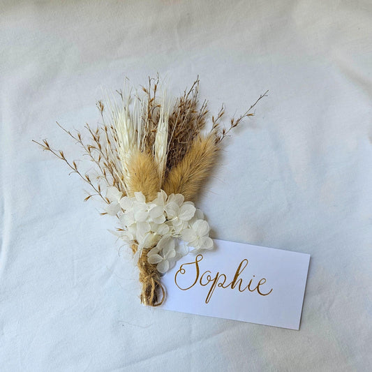 Mini Dried Flower Bouquet with Handwritten Place Name | Handwritten Calligraphy Place Card | Table Plan | White | Gold | Wedding