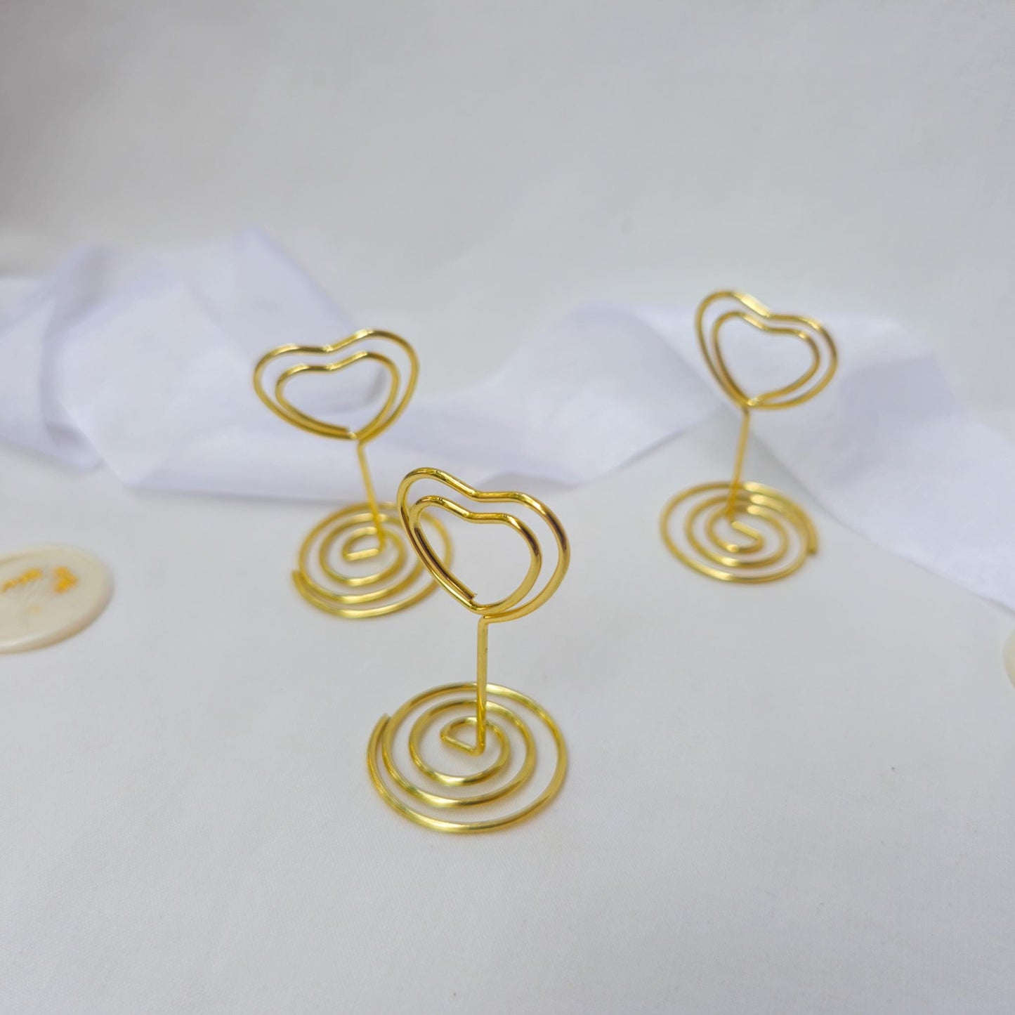 Place Name and Matching Holder, Heart Metal Wedding Name Card Stand, White and Gold Calligraphy, Table Number, Wedding Table